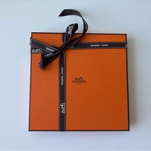 Authentic HERMES Signature Orange Gift Box + Ribbon Vanity Empty 7" Square